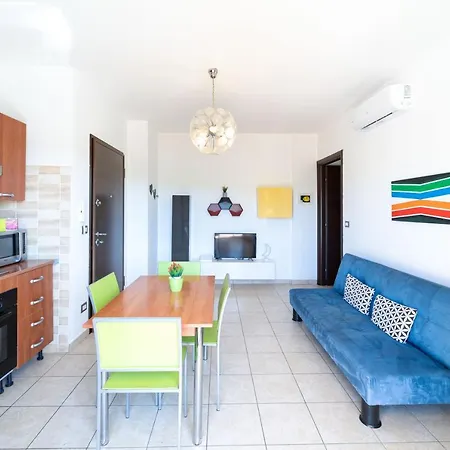 Sweet Sea Apartment *